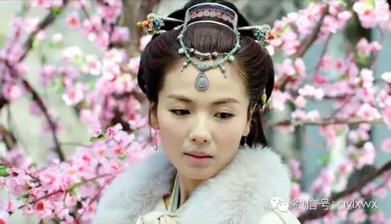 明星旅行糗事一籮筐 總有一個(gè)萌到你！