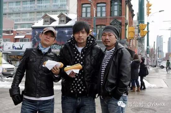 明星旅行糗事一籮筐 總有一個(gè)萌到你！