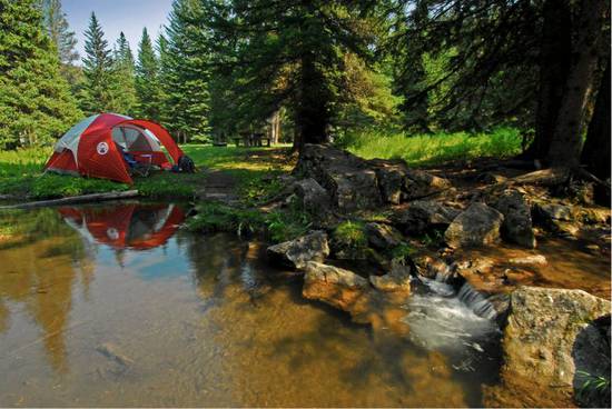 出國旅行 除了酒店還能睡在哪兒？
