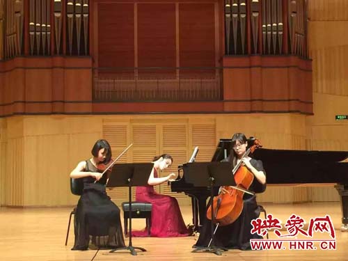 李明陽(yáng)、謝怡晨鋼琴音樂(lè)會(huì)在河南藝術(shù)中心圓滿落幕