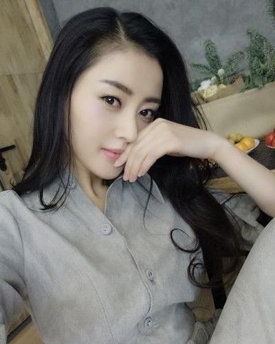 撩妹專(zhuān)家太子妃告訴我們 護(hù)手很重要