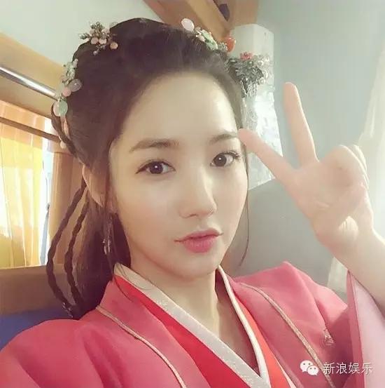 允兒招架不住古裝？韓國女星古裝LOOK一覽 誰贏了？