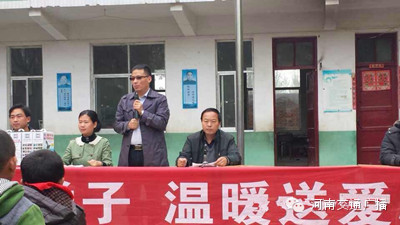 啟乘名車廣場總經(jīng)理賈敏銳發(fā)表愛心講話 啟乘名車廣場總經(jīng)理賈敏銳發(fā)表愛心講話