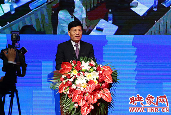 河南省委副書記、省長(zhǎng)謝伏瞻出席開幕式并講話