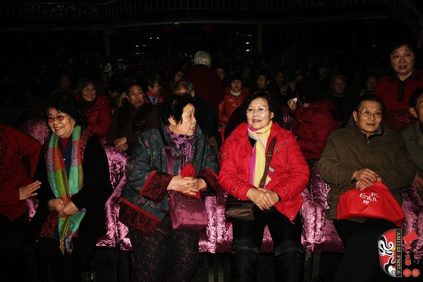 豫劇《朝陽(yáng)溝》銀環(huán)媽扮演者、著名豫劇表演藝術(shù)家楊華瑞，著名豫劇表演藝術(shù)家王素君