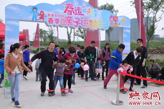 不過看比賽的現(xiàn)場來看，大家比較弱的項(xiàng)目是三人四足，看來各位天使的平衡性還需加強(qiáng)啊