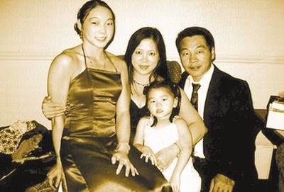 體操名宿女兒入選美國隊 粉絲為父籌赴英經(jīng)費(fèi) 體操名宿女兒入選美國隊 粉絲為父籌赴英經(jīng)費(fèi)