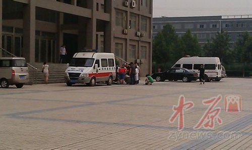 鄭州一高校女教師被捅6刀身亡 疑因感情問(wèn)題 鄭州一高校女教師被捅6刀身亡 疑因感情問(wèn)題