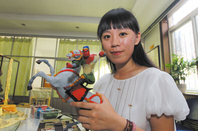 精美的造型，你能想到是鐘蕾用面做成的嗎