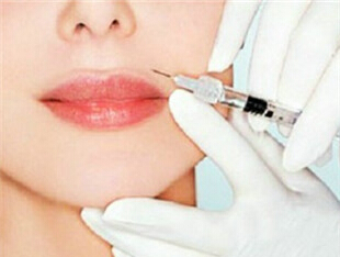 大學(xué)生暑期整形忙，能為未來(lái)“加分”嗎？