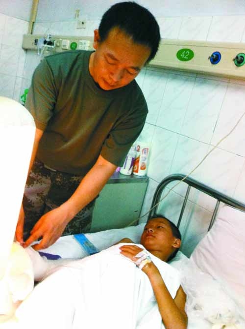 中牟12歲男孩學(xué)校除草被同學(xué)剪斷無名指 中牟12歲男孩學(xué)校除草被同學(xué)剪斷無名指