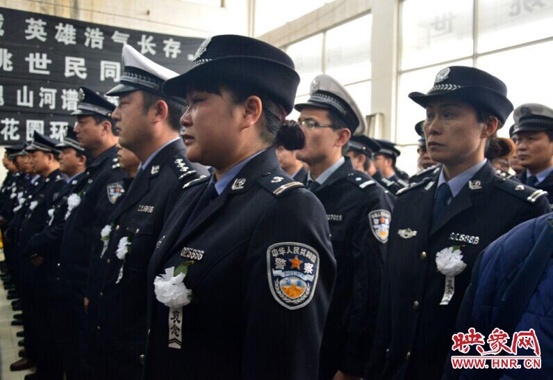 送別儀式上，姚世民的不少同志忍不住流下了眼淚