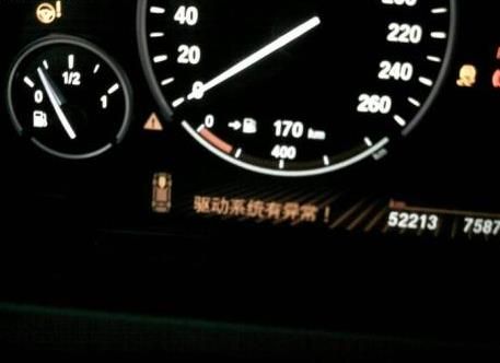 車主謝先生提供的車輛故障提示 車主謝先生提供的車輛故障提示