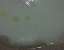 大興區(qū)趙女士購買的三元特品鮮牛奶出現(xiàn)絮狀物 大興區(qū)趙女士購買的三元特品鮮牛奶出現(xiàn)絮狀物