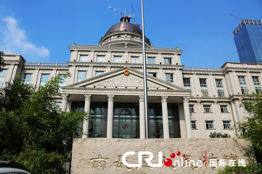 江蘇無(wú)錫曝六座山寨"白宮" 江蘇無(wú)錫曝六座山寨"白宮"