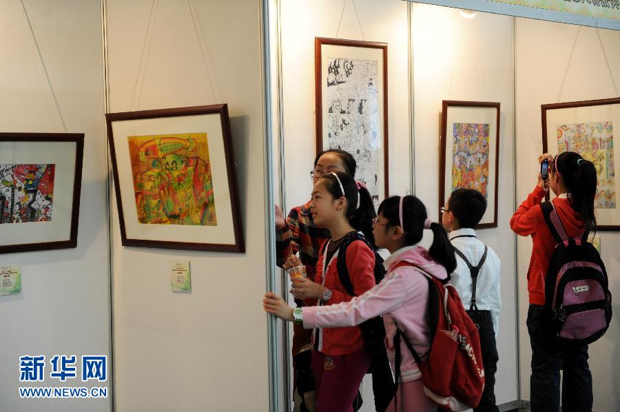 各地迎進“五一”小長假 各地迎進“五一”小長假