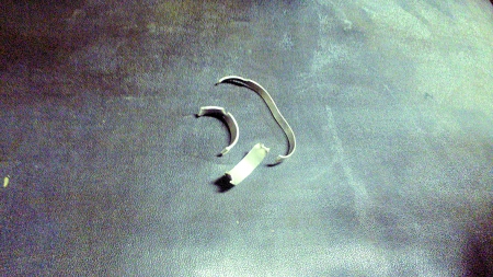 啞男身陷傳銷(xiāo)窩點(diǎn) “命根”被套鋼環(huán)有苦難言 啞男身陷傳銷(xiāo)窩點(diǎn) “命根”被套鋼環(huán)有苦難言