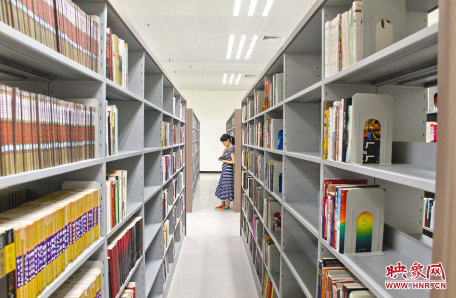 或站或坐，這里是獲取知識的好地方