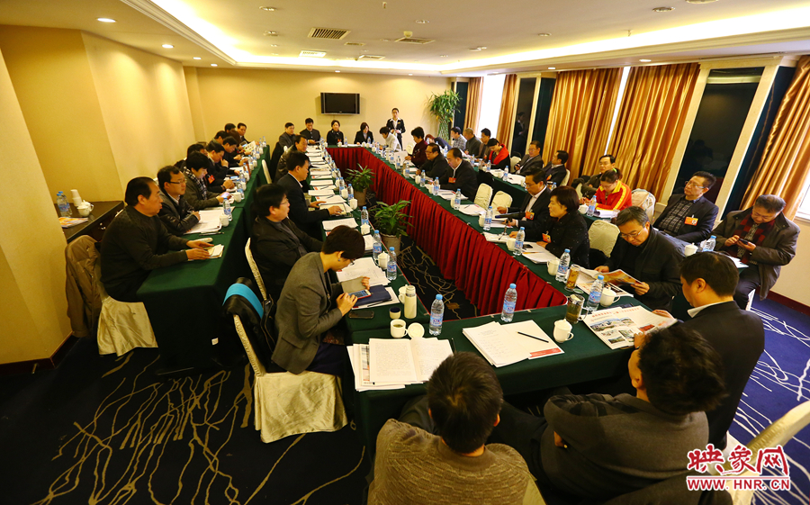 1月15日上午，政協(xié)委員小組會議，社科、體育、新聞出版組討論現(xiàn)場