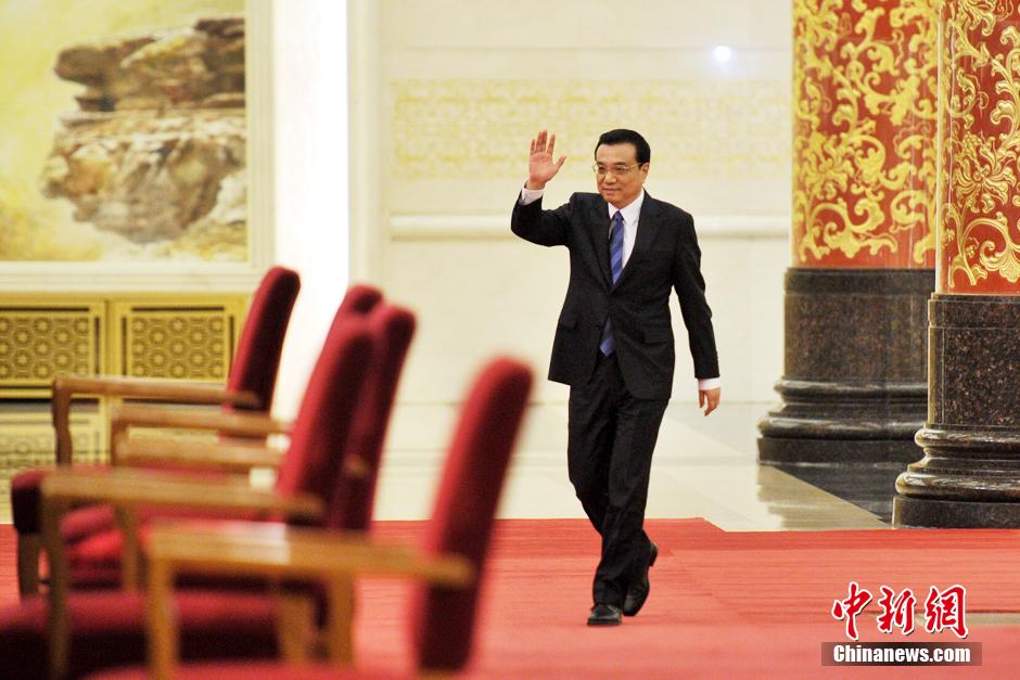李克強(qiáng)答中外記者提問 李克強(qiáng)答中外記者提問