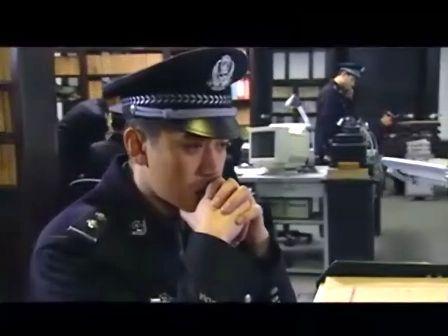 王學兵在《絕對控制》中扮演緝毒警察薛冰。