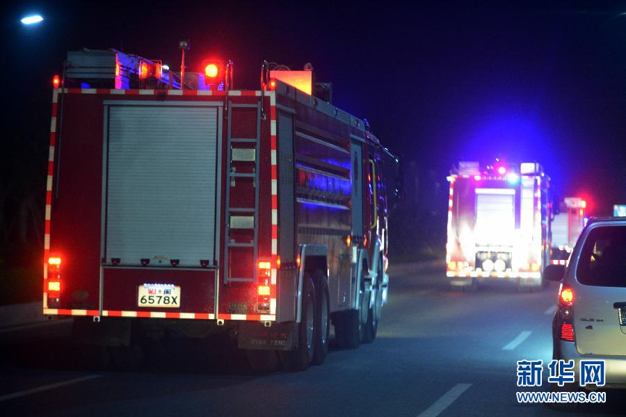 4月7日，消防車輛趕往事故現(xiàn)場。