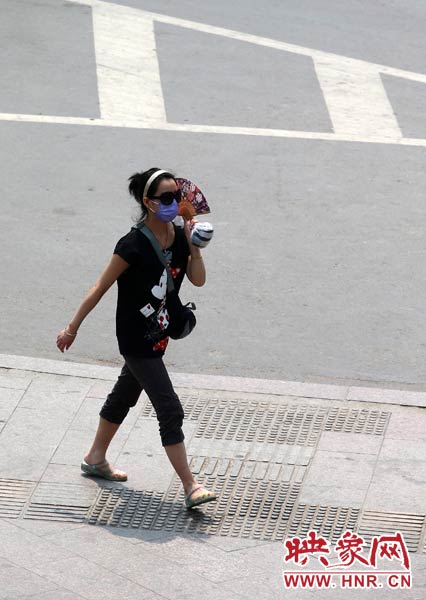 扇子雖小，遮一點陽光也好