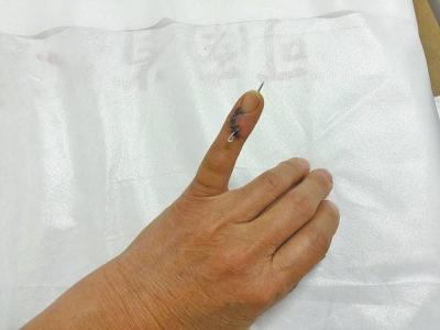 老人內(nèi)急車站上廁所被拒 兒子討說(shuō)法遭群毆