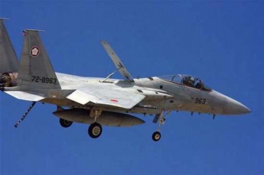 資料圖：日本自衛(wèi)隊F-15戰(zhàn)斗機。