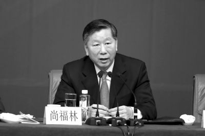 銀監(jiān)會主席尚福林。記者王海欣攝