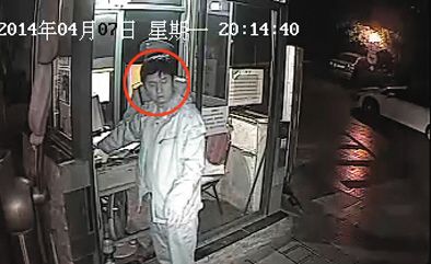 4月10日，一段“法官毆打保安”視頻成為網(wǎng)絡(luò)熱點(diǎn)。