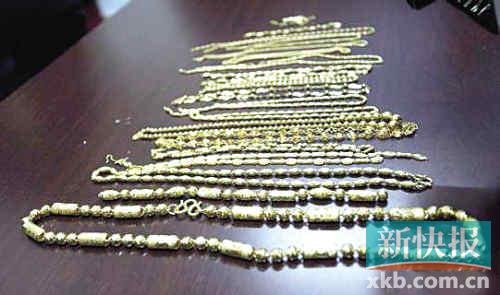 全國頭號搶劫案告破 嫌犯11次持槍搶劫金店(圖) 全國頭號搶劫案告破 嫌犯11次持槍搶劫金店(圖)