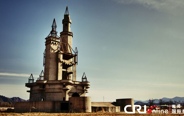 有著“鬼城”、“現(xiàn)實(shí)版的寂靜嶺”、“城堡廢墟”等稱號(hào)的城堡。沈湜 攝…