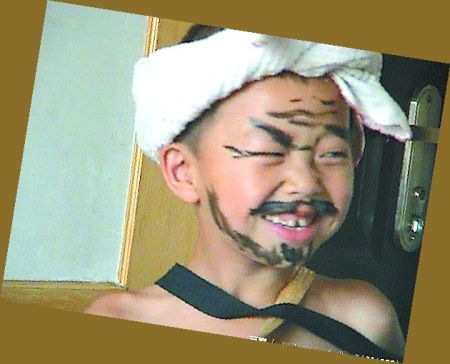 老鄉(xiāng)見老鄉(xiāng)，甭提多開心