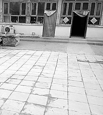 案發(fā)院落，血跡已被掩蓋。