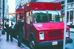 “無二烤肉”營業(yè)現(xiàn)場。