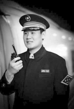 袁閱說，女友讓他挺感動 本人供圖