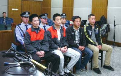 4名“血頭”非法組織賣(mài)血受審 每人次獲利200元