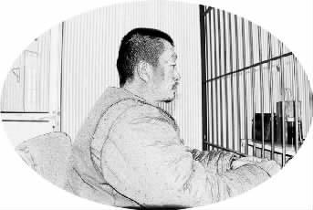 高興禮沒(méi)下火車(chē)就被警方抓住了