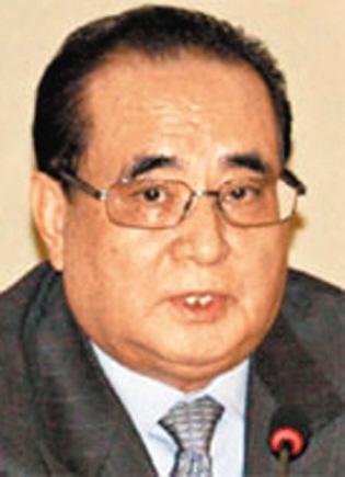 李秀勇曾照料金正恩兄妹。