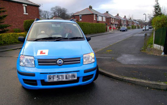 英國(guó)女子連考110次駕照仍未通過(guò)。