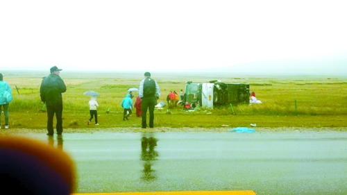 6名河南青年青海救人 面對(duì)采訪(fǎng)不留身份 6名河南青年青海救人 面對(duì)采訪(fǎng)不留身份