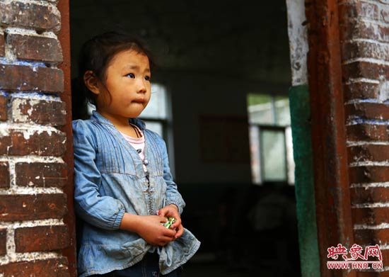 孩子的眼中充滿(mǎn)了期待