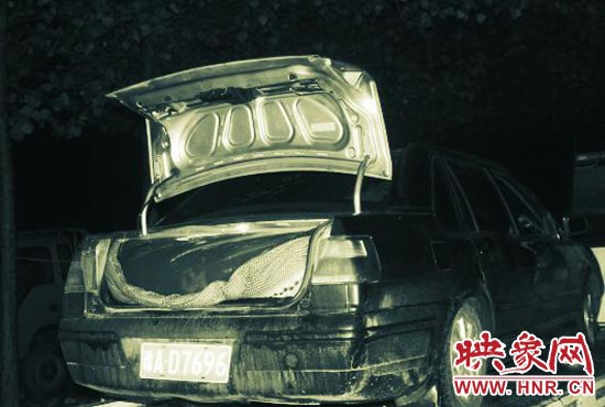 圖為改裝后的轎車，專門用于儲油