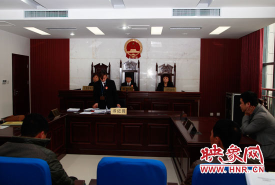 11月13日，金水區(qū)法院集中宣判了6起拖欠農(nóng)民工工資案件。