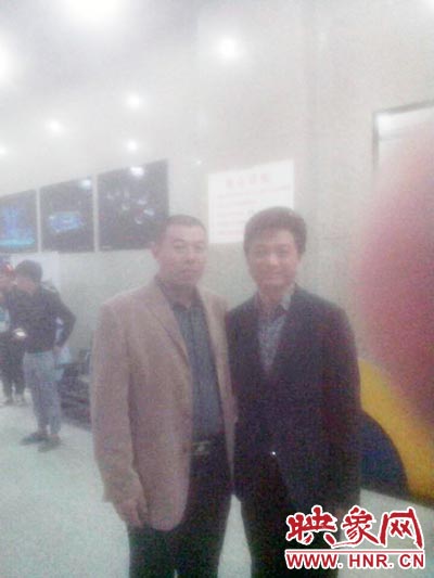 10月30日，著名節(jié)目支持人崔永元聽說了楊冠軍資助學(xué)生的事情后，通過河南衛(wèi)視，邀請(qǐng)其到北京見面，接受