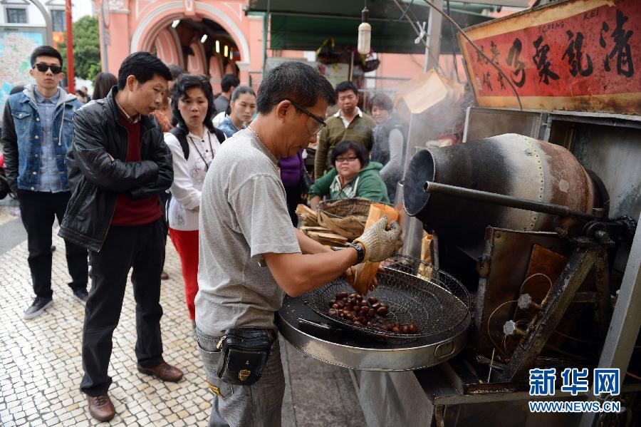 (晚報)(5)澳門春節(jié)長假現(xiàn)人潮 (晚報)(5)澳門春節(jié)長假現(xiàn)人潮