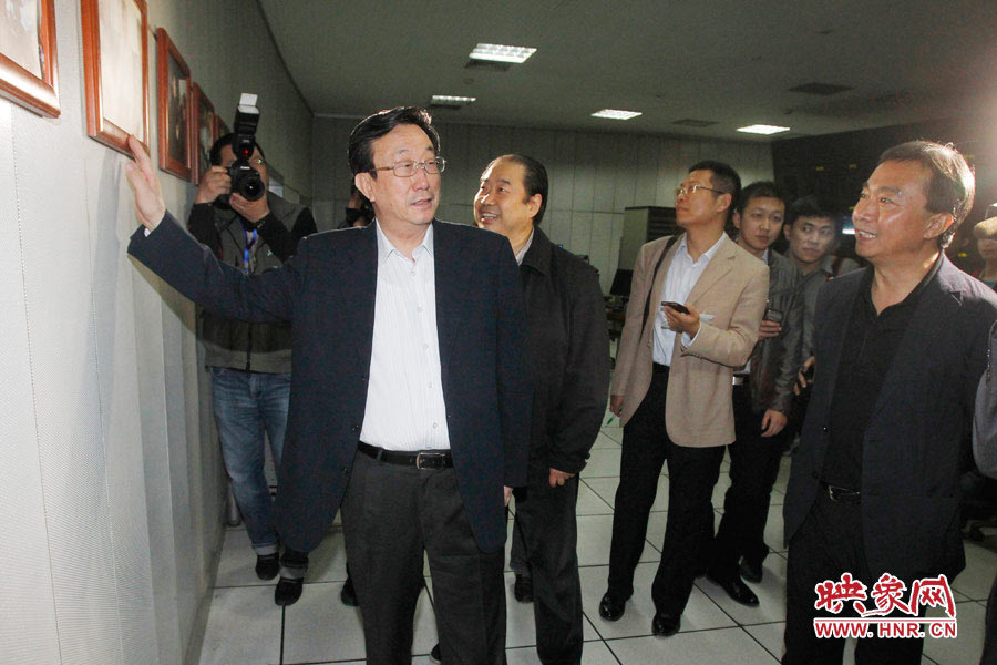 河南省委書記、省人大常委會主任郭庚茂視察河南人民廣播電臺 映象網(wǎng)記者邵恰 段晉哲/攝