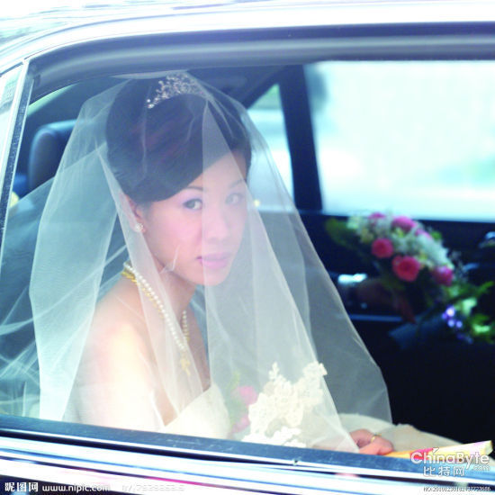 最貴婚車總價(jià)超1億 處女新娘真容首現(xiàn) 最貴婚車總價(jià)超1億 處女新娘真容首現(xiàn)