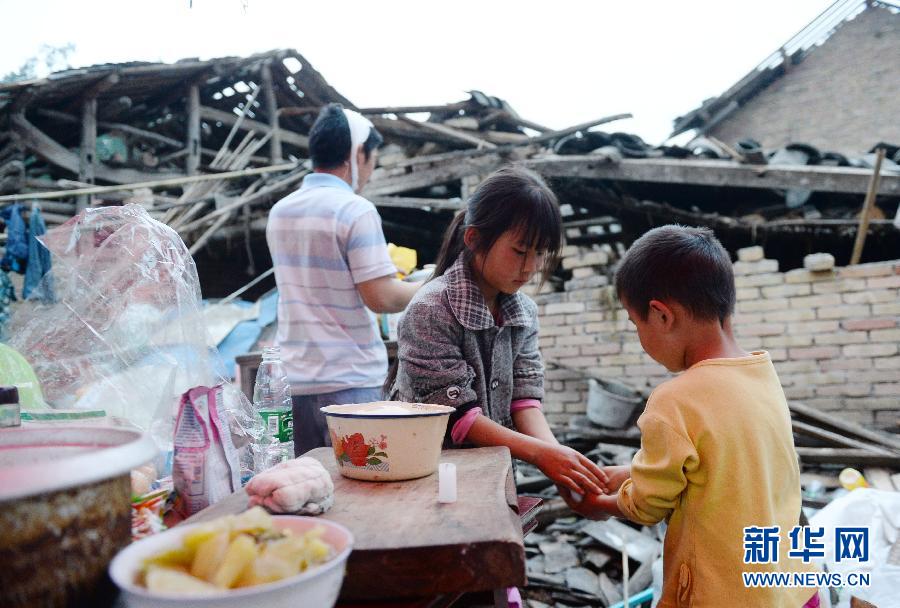 勇救弟弟的小姐姐 勇救弟弟的小姐姐